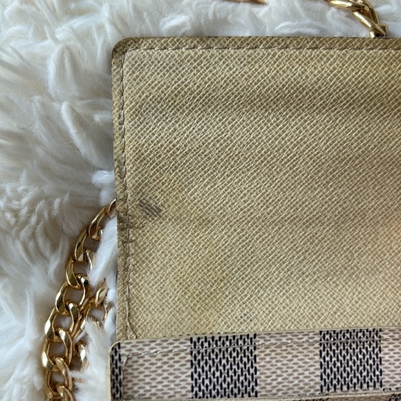 🤍🩶 Louis Vuitton Damier Azur Sarah Wallet - Picture 4 of 16